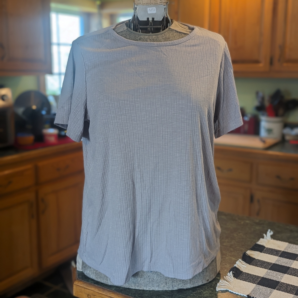 Women's Pale Purple Short Sleeve Shirt
